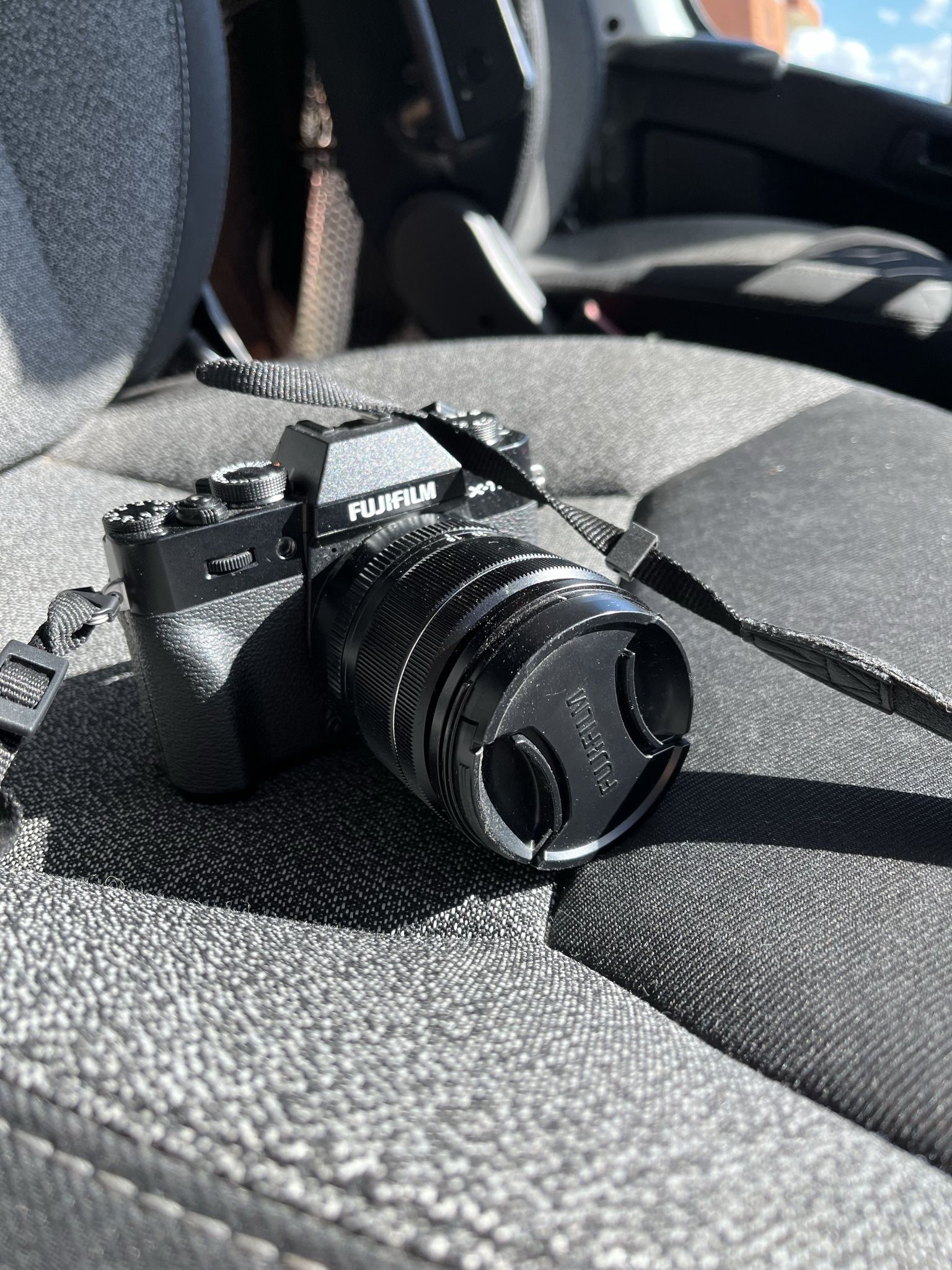 Fujifilm X-T30 II Mirrorless Digital Camera with XF 18-55mm f/2.8 Lens, Black