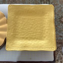 Set Of 8 Yellow Chargers