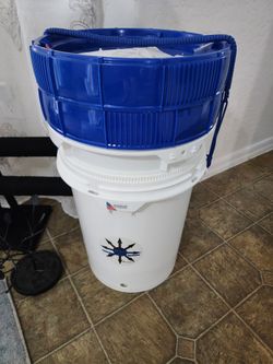 BRAND NEW Water Filtration System