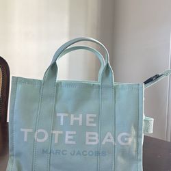 Marc Jacob’s tote bag
