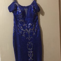 Clothing & Accessories 