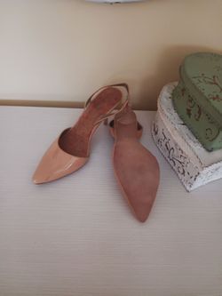 Women's dress shoes