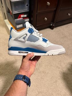 Jordan 4 ‘Military Blue’
