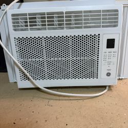 GE AIR CONDITIONER