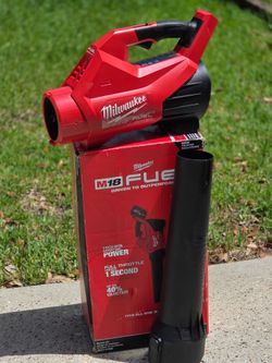 Brand New MILWAUKEE M18 FUEL 120 MPH 500 CFM 18V Lithium-lon Brushless Cordless Handheld Blower (Tool-Only)