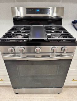 Samsung Stove, Microwave, and Dish Washer Set!