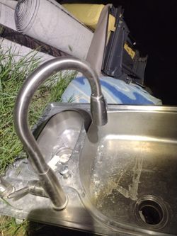 Jenn Air Cooktop And Stainless Steel Double Sink With Hardxware