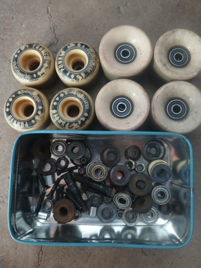 3 Complete Pro Skateboard