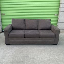 *Free Delivery* Gray Couch Sofa 3 Seater 