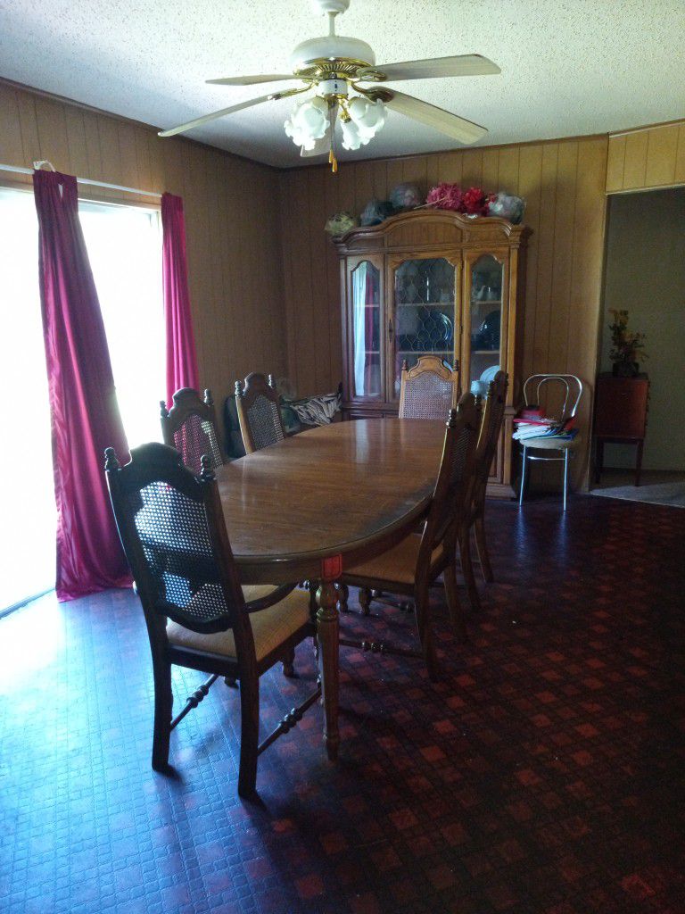 6 Seat Dining Table Set w/ Matching China Cabinet 