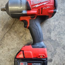 Milwaukee ½ Impact W Battery 