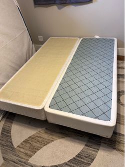 Free Queen split box springs