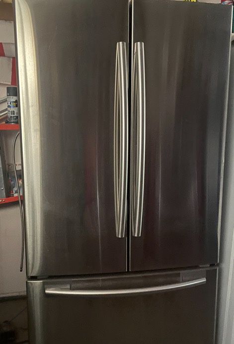 Excellent Stainless 32”x 70” Samsung 2017