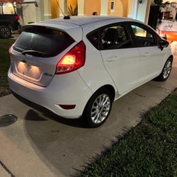 selling Ford Fiesta car