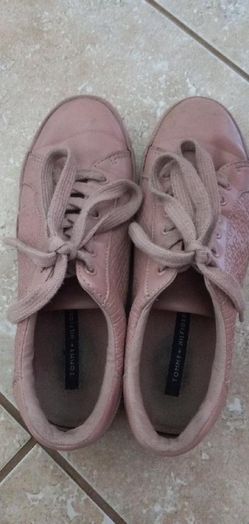 Shoes/Sneakers - Tommy Hilfiger, Women's, size  - 7M