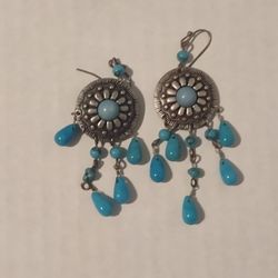 Nice Vintage Avon Faux Turquoise Pierced Earrings 