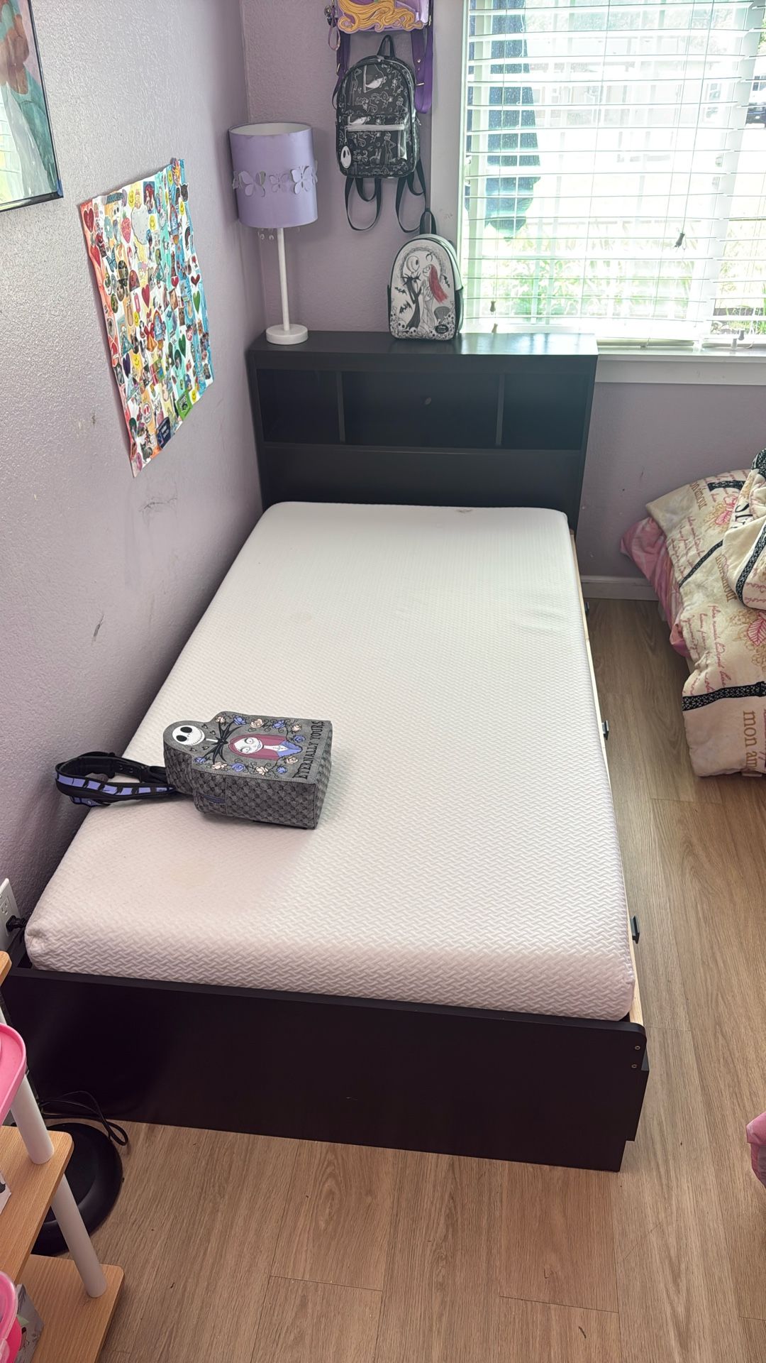 Twin Bed
