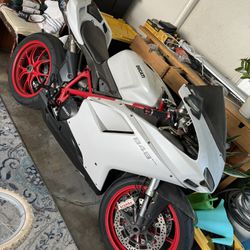 2012 Ducati 848