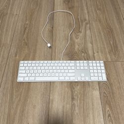 Apple Keyboard With Number Pad (wired)
