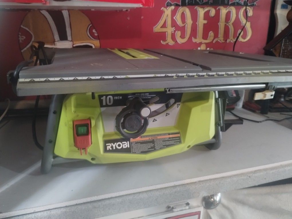 10" Table Saw Great Condition