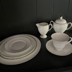 Wedgwood St. Moritz  Bone China 6 Pc Place Setting England