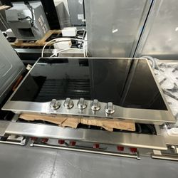 🔥 Viking Professional 36” Electric Range – Open Box Deal! 🔥