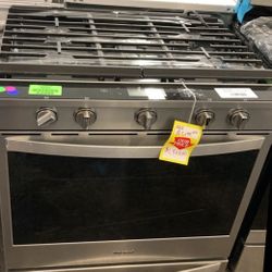 Whirlpool WEG750H0HZ Smart 5.8-cu ft Slide-In Range Stove