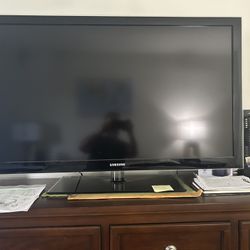 45” Samsung HD TV