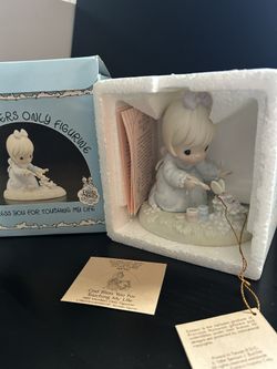 Precious Moments , Porcelain, Collectibles 