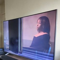 Samsung 50 Inch Smart TV With Crack Screen