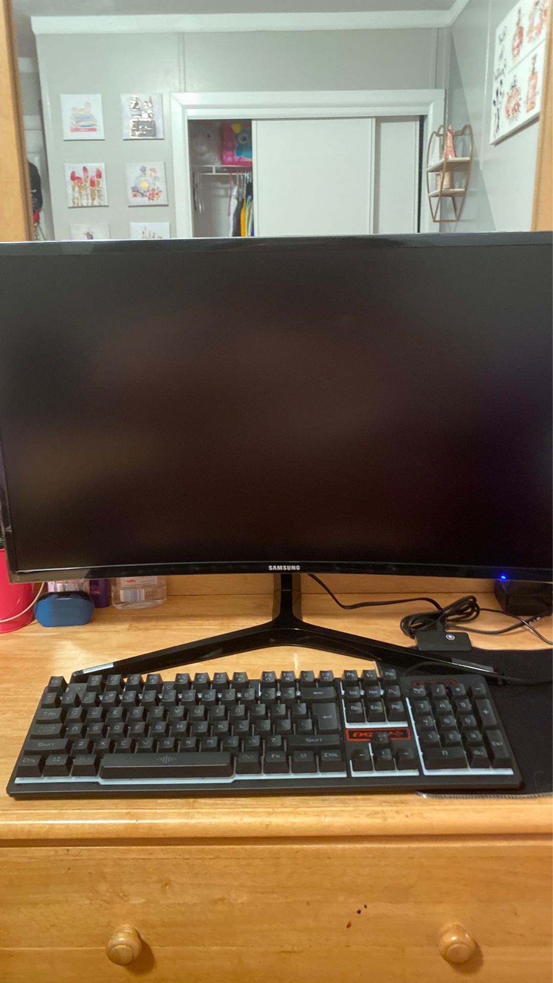 Samsung monitor , PSR-Y keyboard and mouse , dell windows 10 pc tower