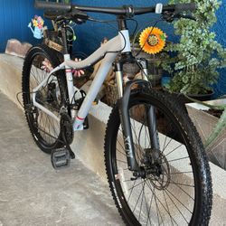 New!27.5 “Co-op Cycles DRT 1.1 mountain bike