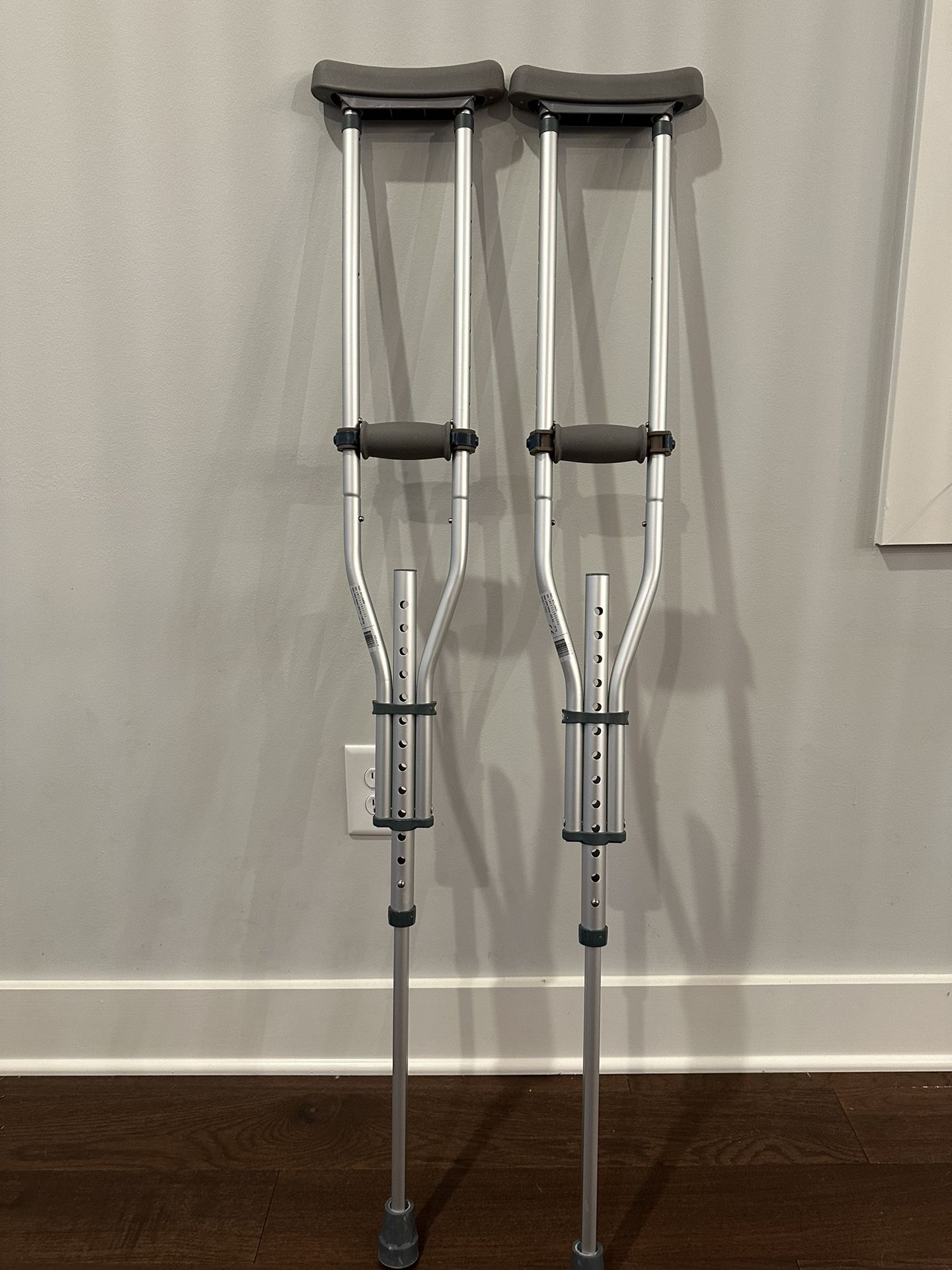 Adjustable Adult Crutches