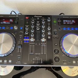 PIONEER DJ XDJ-R1 DJ CONTROLLER DUAL CD TURNTABLE WITH USB MIDI WI-FI & WIRELESS VIA APP CONTROLS 