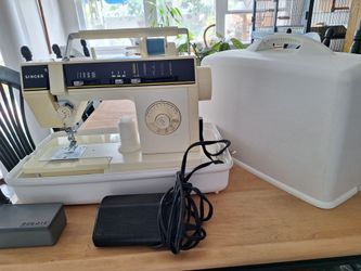 Singer Sewing Machine
