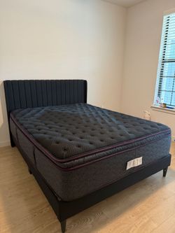 Queen Bed