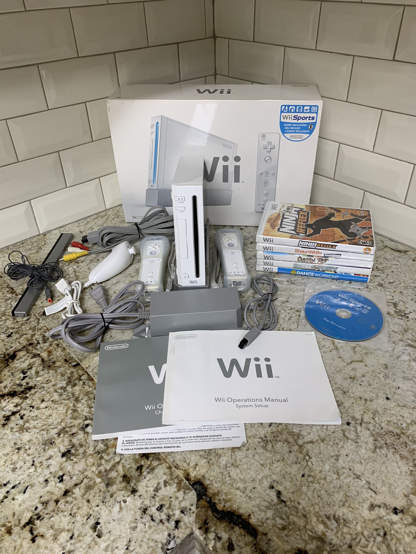 Pre-Owned Working Nintendo Wii Sports Bundle