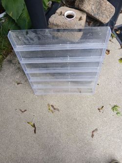 Multiple compartment clear acrylic organizer display tray