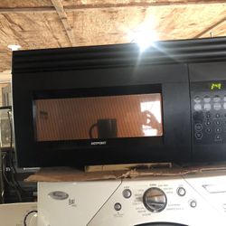 Hotpoint Over the Range Microwave Oven