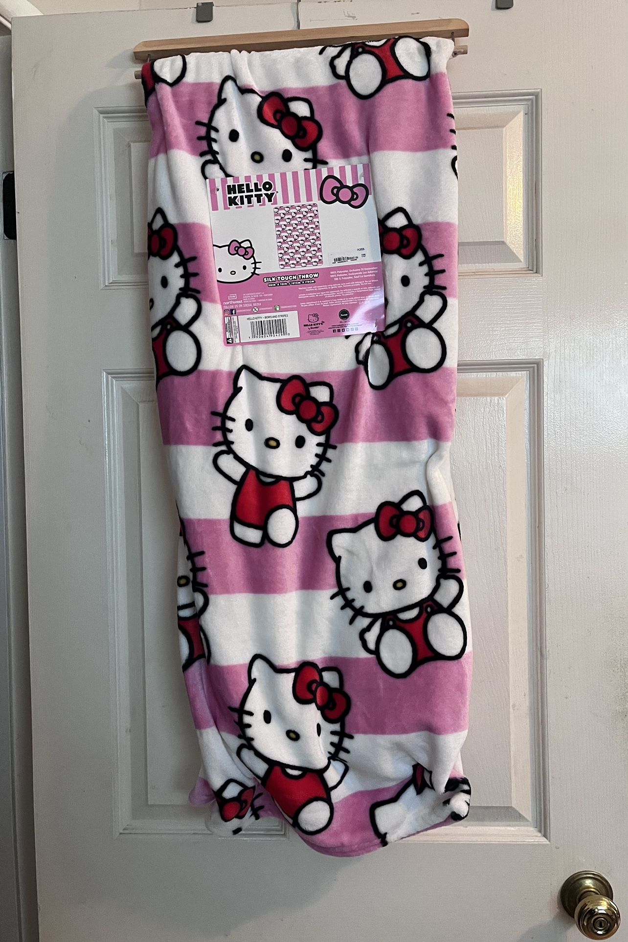 Hello Kitty Blanket