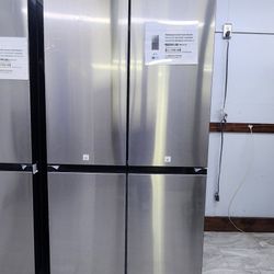 NEW LG 4 DOOR COMPATIBLE REFRIGERATOR WITH 1 YEAR WARRANTY  /1 AÑO  DE GARANTIA POR ESCRITO