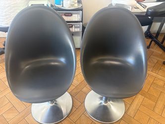 Hydraulic chairs