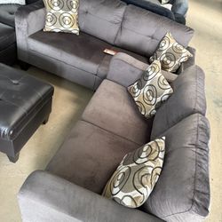 SOFÁ & LOVESEAT $699