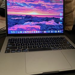 2016 Macbook Pro 256gb 8gb
