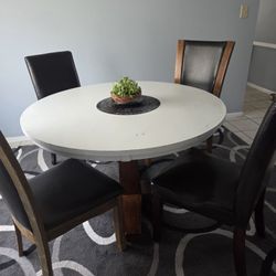 Pedastal Table And Four Chairs