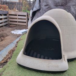 Medium Dog House