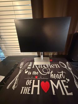 Dell Ultrasharp Computer Monitor with Stand