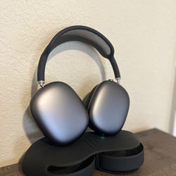 Apple AirPods Max- Space Gray