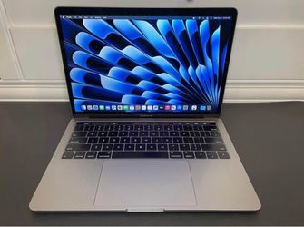 MacBook Pro 2020 256Ssd with Touch Bar screen (excellent condition)