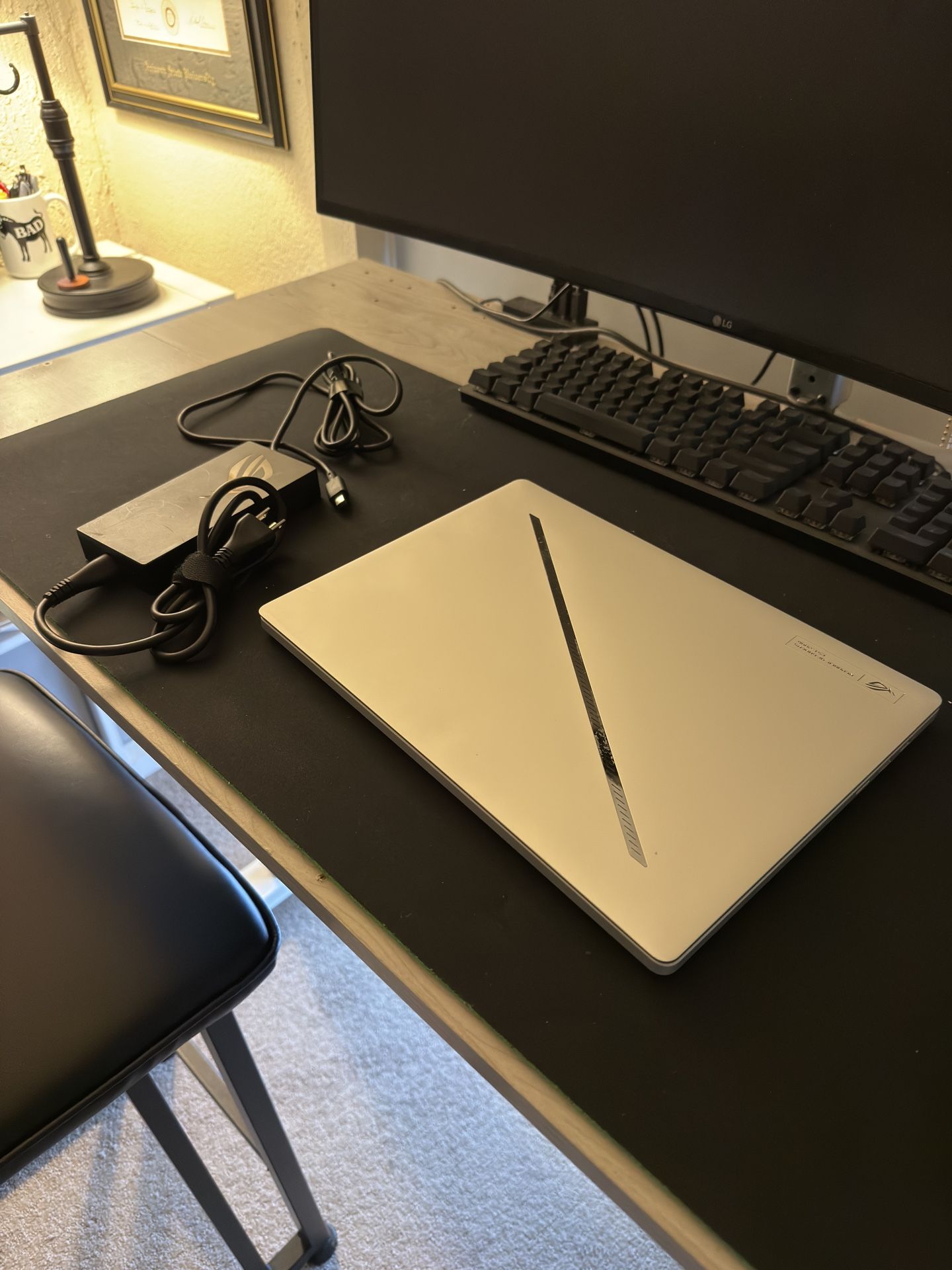 ASUS ROG Zephyrus G14 GA403UV